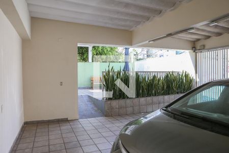 Casa à venda com 263m², 3 quartos e 2 vagas Casa à venda com 263m², 3 quartos e 2 vagasGaragem