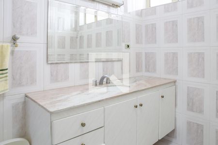 Casa à venda com 263m², 3 quartos e 2 vagas Casa à venda com 263m², 3 quartos e 2 vagasBanheiro Social