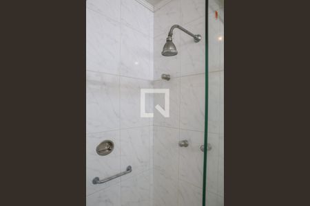 Casa à venda com 263m², 3 quartos e 2 vagas Casa à venda com 263m², 3 quartos e 2 vagasBanheiro da Suíte