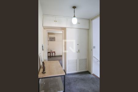 Casa à venda com 263m², 3 quartos e 2 vagas Casa à venda com 263m², 3 quartos e 2 vagasCorredor