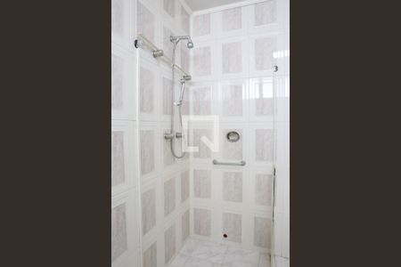 Casa à venda com 263m², 3 quartos e 2 vagas Casa à venda com 263m², 3 quartos e 2 vagasBanheiro Social