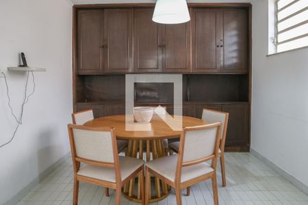 Casa à venda com 263m², 3 quartos e 2 vagas Casa à venda com 263m², 3 quartos e 2 vagasSala de Almoço