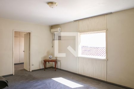 Casa à venda com 263m², 3 quartos e 2 vagas Casa à venda com 263m², 3 quartos e 2 vagasSuíte