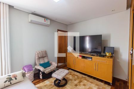 Sala de casa à venda com 3 quartos, 219m² em Bela Vista, Osasco