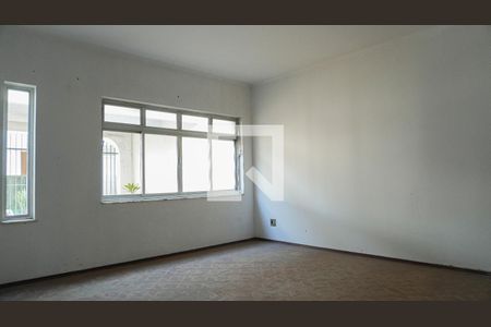 Casa à venda com 360m², 4 quartos e 4 vagasSala