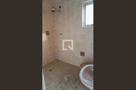 Casa à venda com 360m², 4 quartos e 4 vagasBanheiro de serviço