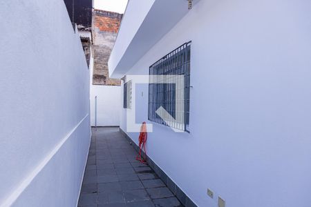 Casa à venda com 250m², 2 quartos e sem vagaQuintal Lateral