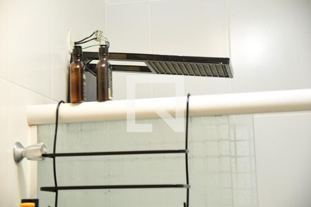 Casa de condomínio para alugar com 90m², 3 quartos e 2 vagasBanheiro social