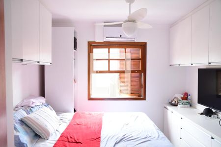 Casa de condomínio para alugar com 90m², 3 quartos e 2 vagasSuíte