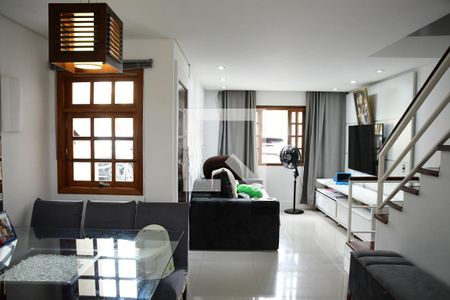 Sala de casa de condomínio para alugar com 3 quartos, 90m² em Jardim Barbacena, Cotia