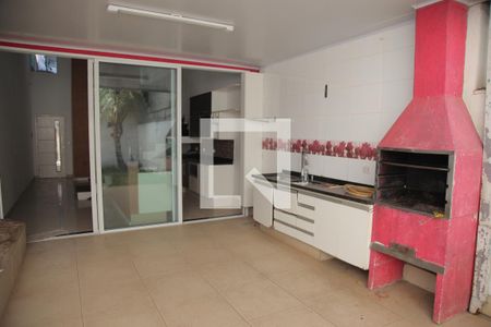 Casa à venda com 135m², 3 quartos e 2 vagasÁrea Externa