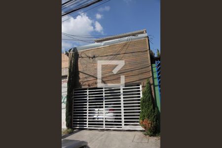 Casa à venda com 135m², 3 quartos e 2 vagasFachada