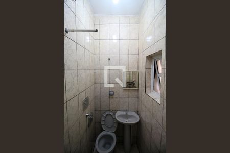 Casa para alugar com 150m², 3 quartos e sem vaga Casa para alugar com 150m², 3 quartos e sem vagaBanheiro / Suíte