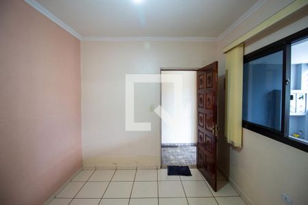 Casa para alugar com 150m², 3 quartos e sem vaga Casa para alugar com 150m², 3 quartos e sem vagaSala