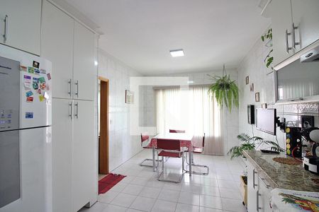 Casa à venda com 327m², 3 quartos e 6 vagasCozinha