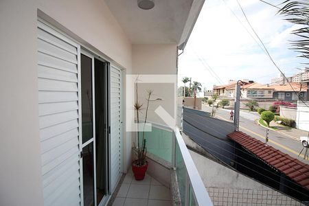 Casa à venda com 327m², 3 quartos e 6 vagasSacada do Quarto 2