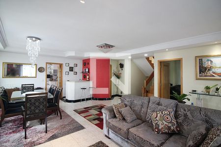 Casa à venda com 327m², 3 quartos e 6 vagasSala