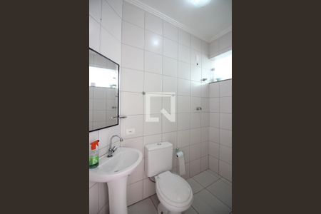 Casa à venda com 327m², 3 quartos e 6 vagasBanheiro de serviço