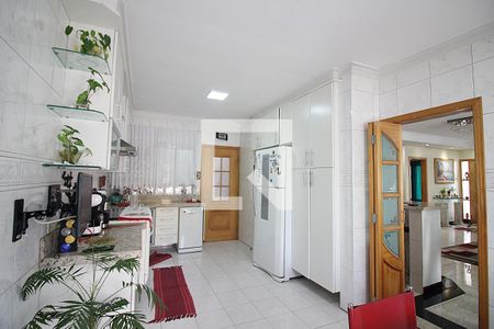 Casa à venda com 327m², 3 quartos e 6 vagasCozinha