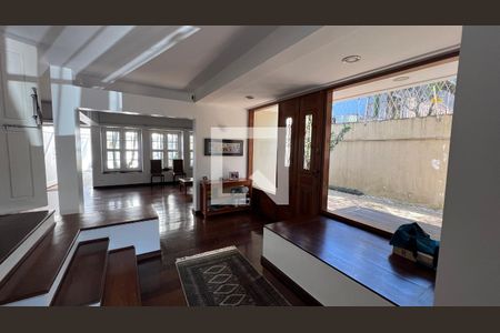 Sala de casa à venda com 4 quartos, 600m² em Alto de Pinheiros, São Paulo
