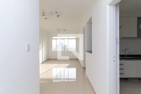 Apartamento para alugar com 90m², 3 quartos e sem vagaEntrada