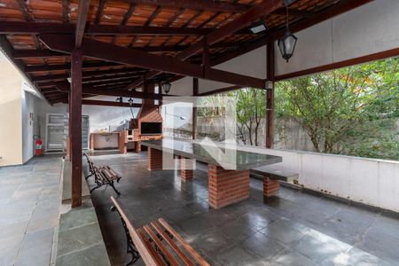 Apartamento para alugar com 90m², 3 quartos e sem vagaÁrea comum - Churrasqueira