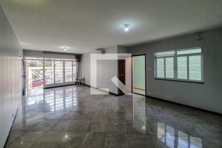 Sala de casa para alugar com 3 quartos, 209m² em Vila São José, São Paulo