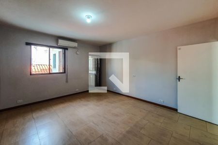 Casa para alugar com 209m², 3 quartos e 1 vaga Casa para alugar com 209m², 3 quartos e 1 vagaSuíte