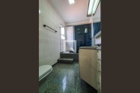 Casa para alugar com 209m², 3 quartos e 1 vaga Casa para alugar com 209m², 3 quartos e 1 vagaBanheiro da Suíte