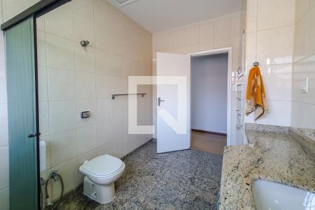 Casa para alugar com 209m², 3 quartos e 1 vaga Casa para alugar com 209m², 3 quartos e 1 vagaBanheiro Social