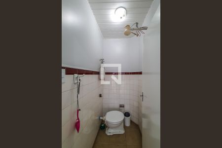 Casa para alugar com 209m², 3 quartos e 1 vaga Casa para alugar com 209m², 3 quartos e 1 vagaBanheiro de Serviço