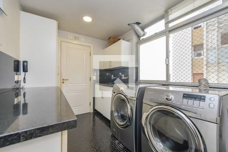 Apartamento à venda com 343m², 3 quartos e 2 vagas Apartamento à venda com 343m², 3 quartos e 2 vagasÁrea de Serviço