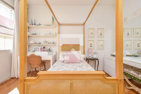 Apartamento à venda com 343m², 3 quartos e 2 vagas Apartamento à venda com 343m², 3 quartos e 2 vagasQuarto 2