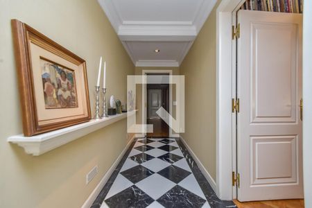 Hall de entrada de apartamento à venda com 3 quartos, 343m² em Higienópolis, São Paulo