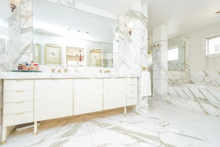 Apartamento à venda com 343m², 3 quartos e 2 vagas Apartamento à venda com 343m², 3 quartos e 2 vagasBanheiro do Quarto 3