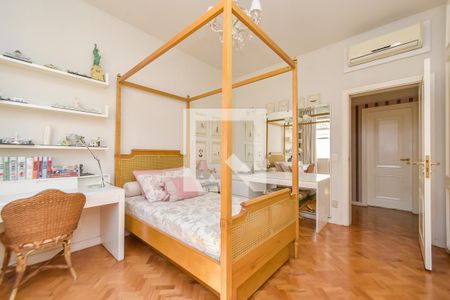 Apartamento à venda com 343m², 3 quartos e 2 vagas Apartamento à venda com 343m², 3 quartos e 2 vagasQuarto 2