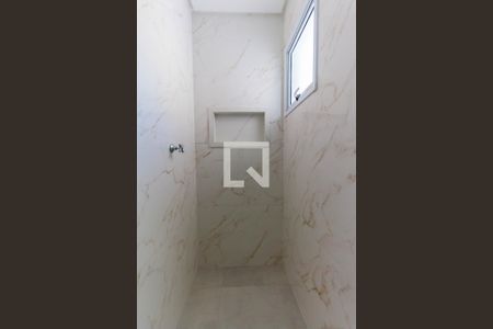 Casa à venda com 90m², 3 quartos e 2 vagas Casa à venda com 90m², 3 quartos e 2 vagasBanheiro da Suíte