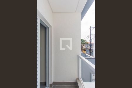 Casa à venda com 90m², 3 quartos e 2 vagas Casa à venda com 90m², 3 quartos e 2 vagasVaranda da Suíte