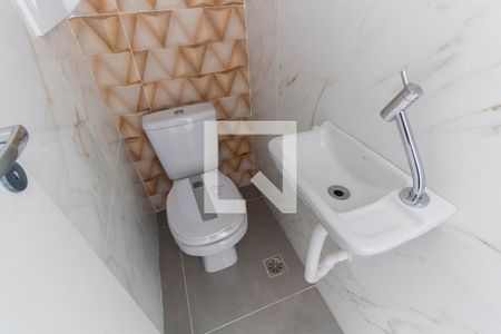 Lavabo de casa à venda com 3 quartos, 90m² em Vila Darli, São Paulo