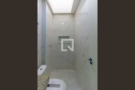 Casa à venda com 90m², 3 quartos e 2 vagas Casa à venda com 90m², 3 quartos e 2 vagasBanheiro 3