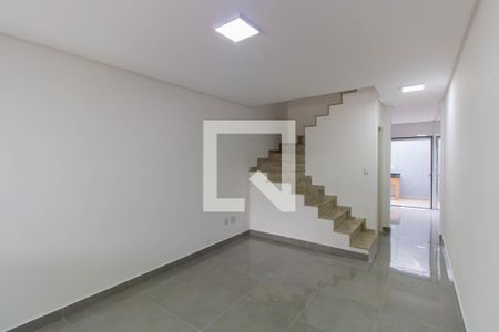 Sala de casa à venda com 3 quartos, 90m² em Vila Darli, São Paulo