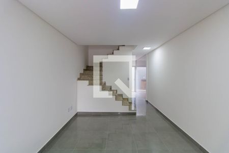 Sala de casa à venda com 3 quartos, 90m² em Vila Darli, São Paulo