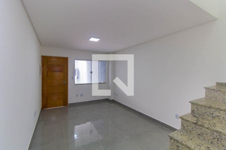 Sala de casa à venda com 3 quartos, 90m² em Vila Darli, São Paulo
