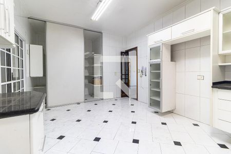 Casa à venda com 360m², 4 quartos e 5 vagasCozinha