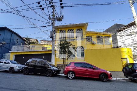 Casa à venda com 360m², 4 quartos e 5 vagasFachada