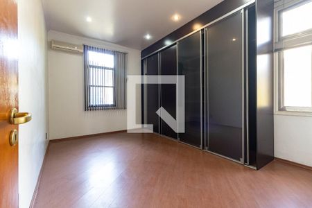 Casa à venda com 360m², 4 quartos e 5 vagasQuarto 1