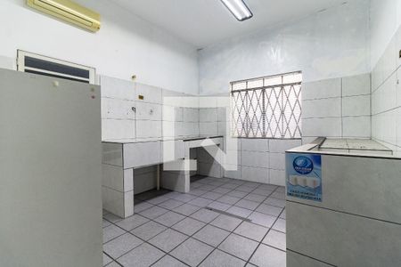 Casa à venda com 360m², 4 quartos e 5 vagasEscritório 