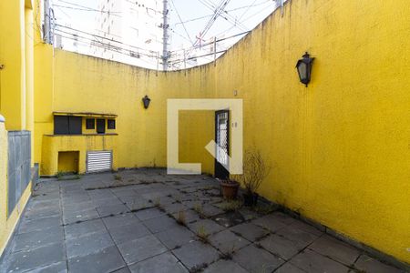 Casa à venda com 360m², 4 quartos e 5 vagasQuintal