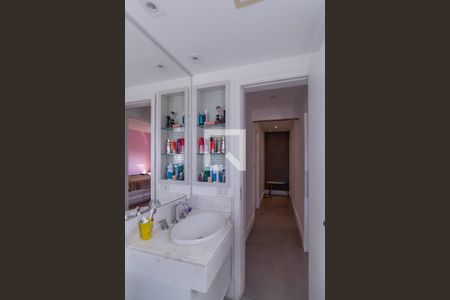 Apartamento à venda com 121m², 3 quartos e 2 vagasBanheiro 2