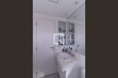 Apartamento à venda com 121m², 3 quartos e 2 vagasBanheiro da Suíte